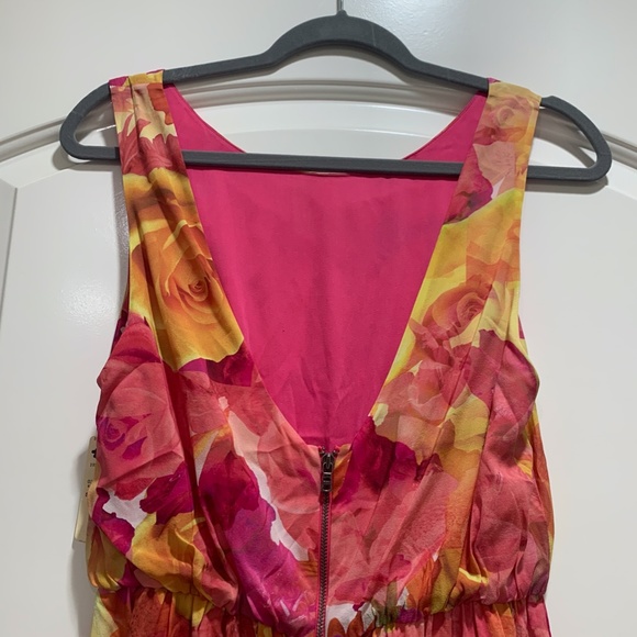 Alice + Olivia Silk Floral Low Back Dress - Picture 5 of 8